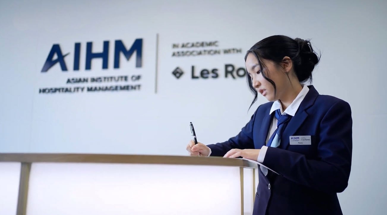 AIHM_Transfer student_Les_Roches